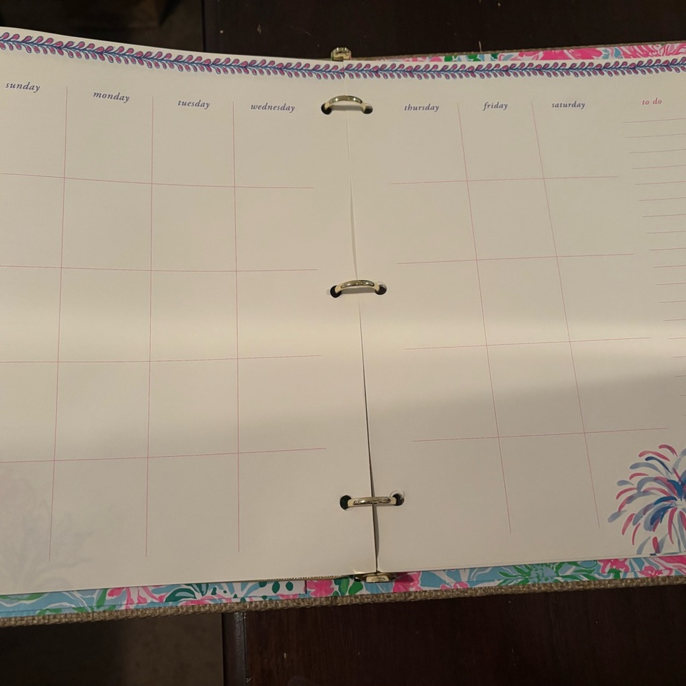 Lilly Pulitzer Tan and Gold Textured Binder with pencil holder and 2025 calendar - Picture 10 of 11